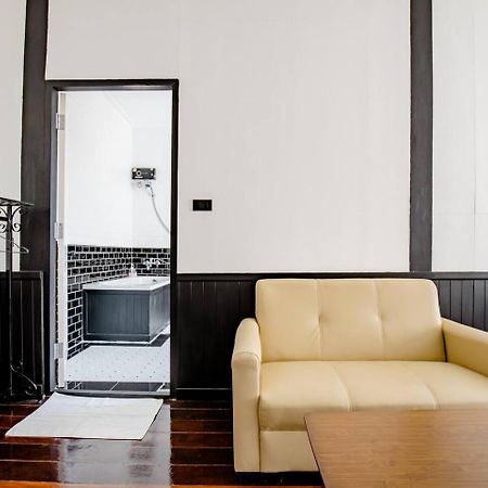 Haheng House Hotel Bangkok Exterior photo
